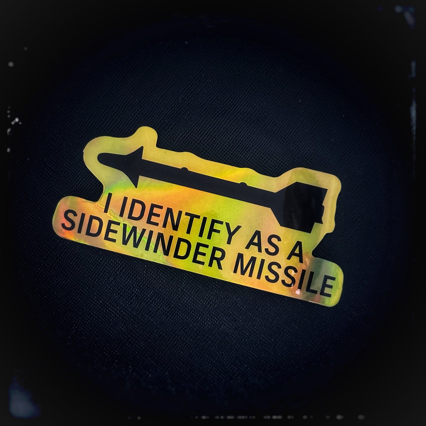 Black Trident Inklusive Sticker –Aufkleber und Sticker Set mit,  I identify as an Apache helicopter Sticker, I identify as a sidewinder missile Sticker, I identify as claymore mine Sticker und I identify as a main battle tank Sticker. Black Trident ist ein österreichisches Unternehmen, das sich auf das Design, die Entwicklung und die Produktion von taktischer Ausrüstung spezialisiert hat. Werde Teil der Community und des Black Syndicate, indem du dir noch heute dein Sticker holst! Patchworld patchworld.net