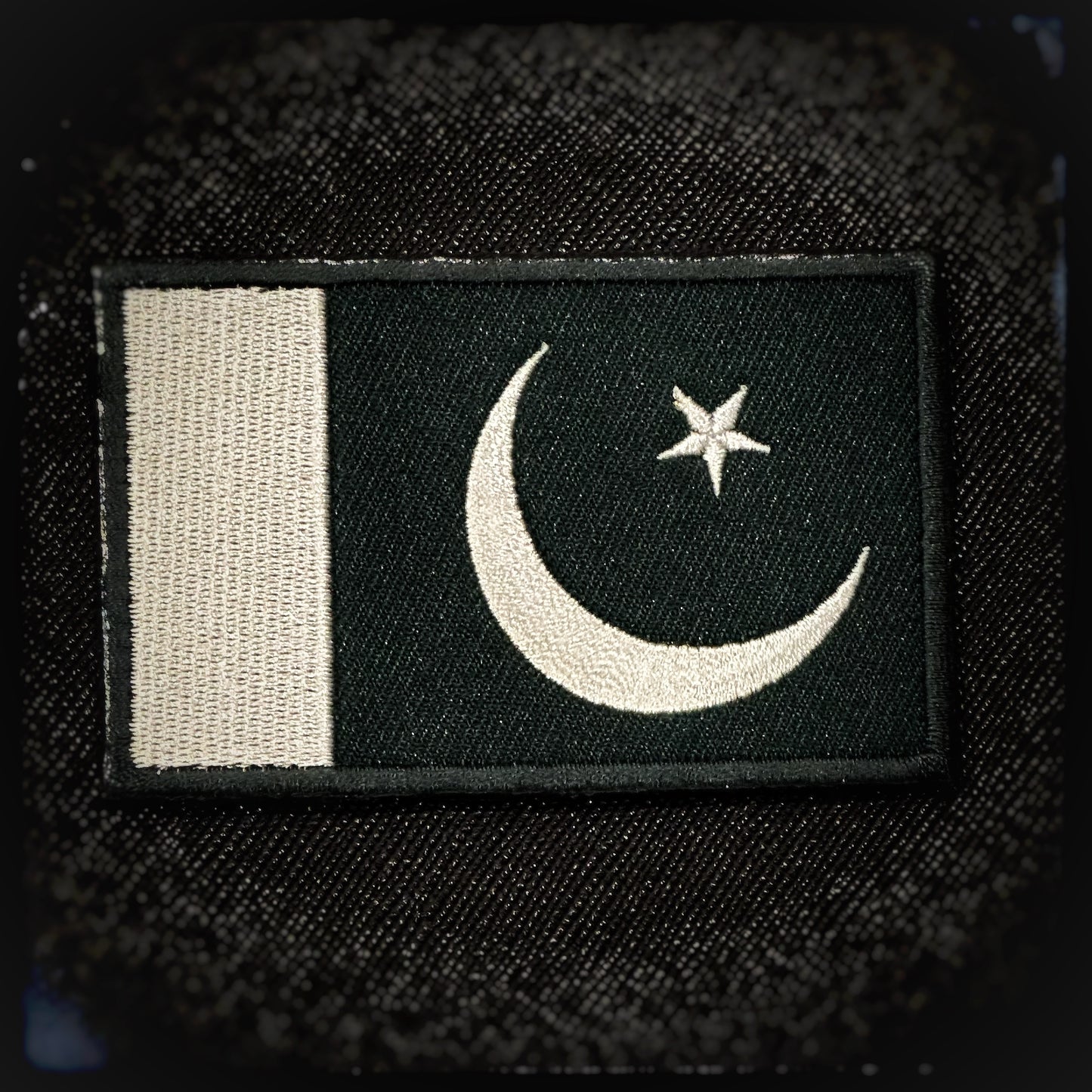 Pakistan embroidered velcro patch. High quality and durable PVC, woven and embroidered patches for collectors, airsofters and military enthusiasts. Also serves as a morale patch. patchworld. patchworld.net