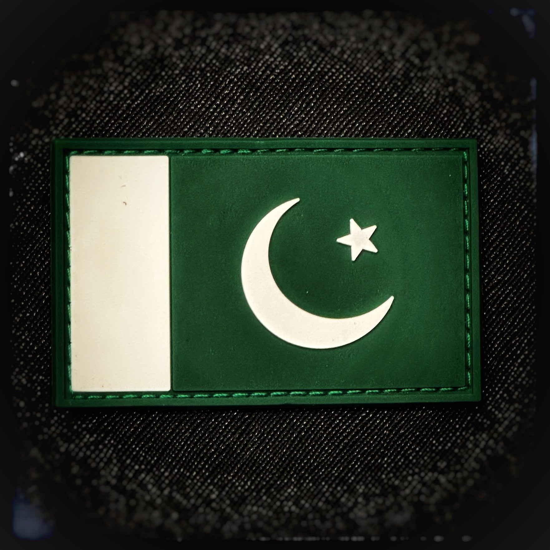 Pakistan 2D PVC velcro patch. High quality and durable PVC, woven and embroidered patches for collectors, airsofters and military enthusiasts. Also serves as a morale patch. patchworld. patchworld.net