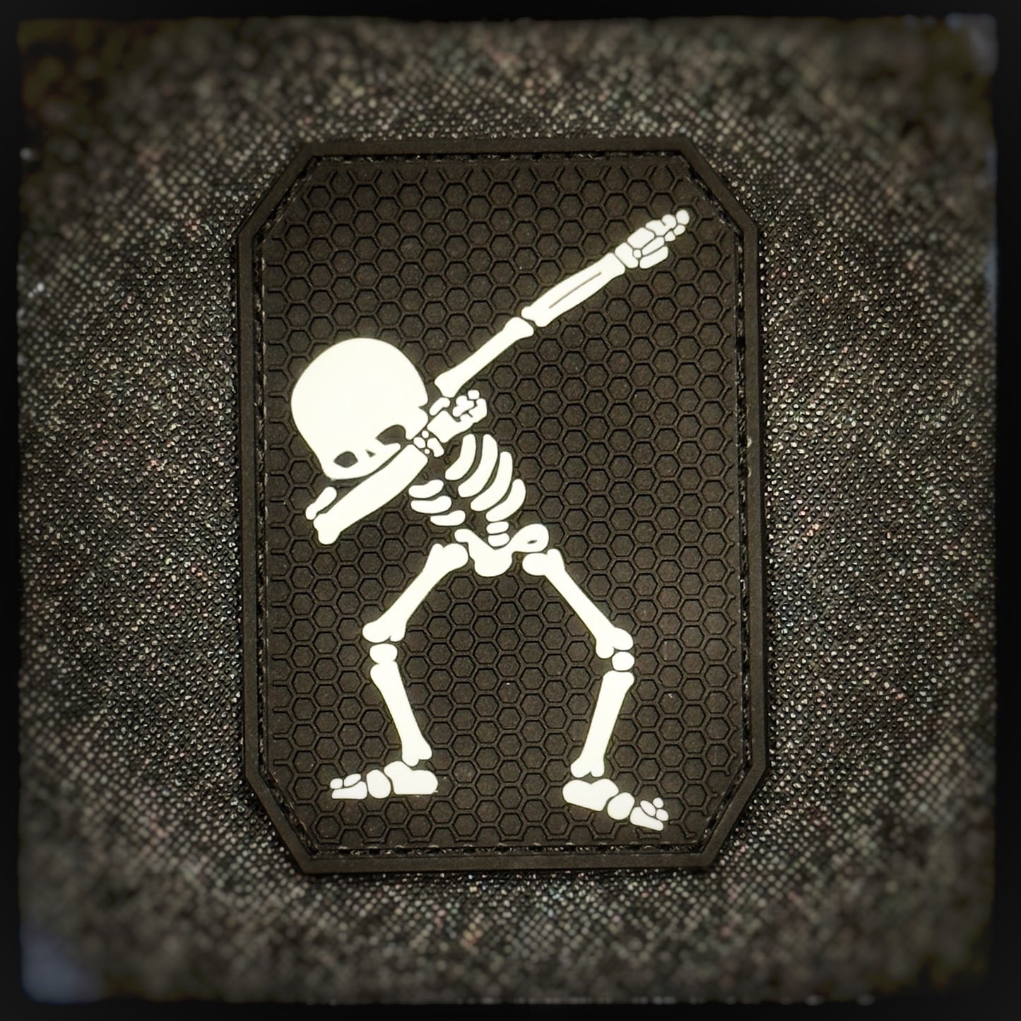 2D PVC patch with velcro: DAB of Death. You got a crazy unhinged attitude, don't shy away from death but are still dead inside? Then this patch is for you. Getting teabagged is bad enough, doing the griddy is cringe but dabbing on them haters is the way to go. Asert your dominance and make some people laugh with this unique funny morale patch. High quality and durable PVC, woven and embroidered patches for collectors, airsofters and military enthusiasts. Also serves as a morale patch. Patchworld